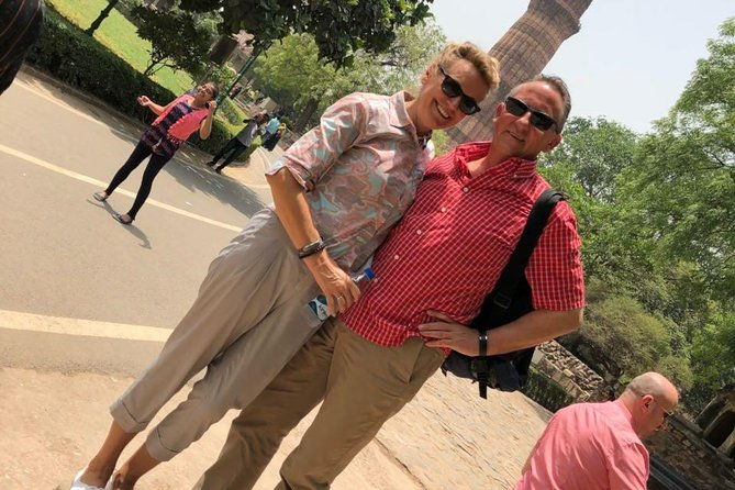 Private Old and New Delhi Tour in 8 Hours With Entrances and Lunch - Practical Considerations
