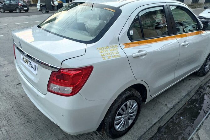 Private Sedan Cab to and from Srinagar Airport and Dal Lake - Who Will Love This Service?