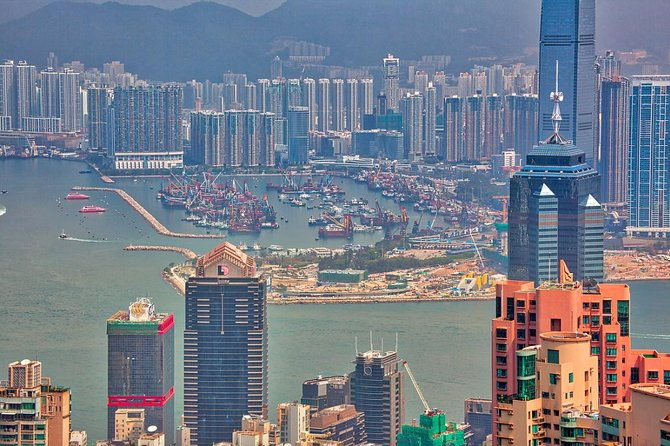 Private Tour: Customized 4-Hour Hong Kong City Tour - Aberdeen Fishing Village