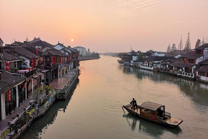 Private Tour of Shanghai Highlights and Zhujiajiao Water Town in One Day - The Value of the Experience