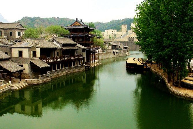 Private Tour to Gubei Water Town and Simatai Great Wall with Cable Car and Lunch - What’s Included and Why It Matters