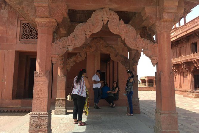 Private Transfer From Agra To Jaipur with Fatehpur Sikri - Practical Tips for Travelers
