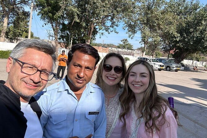 Ranthambore - Sharing Tiger Safari In Canter Or Gypsy Vehicle - Why This Tour Works