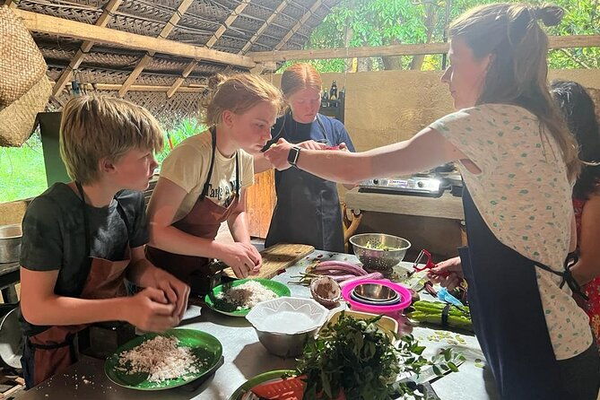 Sajees Place Cooking Class - Who Should Book This Experience?