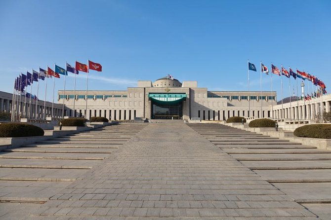 Seoul Morning Tour: Seoul Tower, Namsan Hanok Village, The War Memorial of Korea - The Itinerary: A Detailed Breakdown