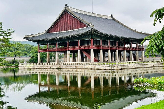 Seoul Private Tour with hidden gem of Seoul - The Sum Up