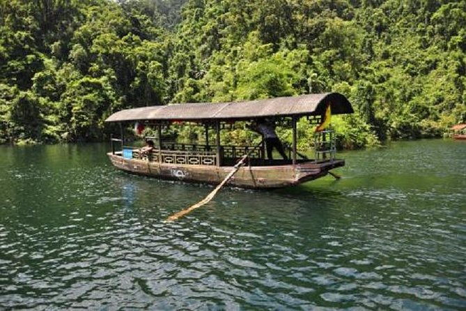 Seven Star Crag and Dinghu Mountain private day tour from Guangzhou - Who Will Love This Tour?