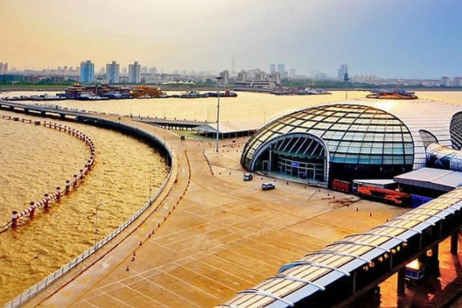 Shanghai Baoshan Cruise Port to Shanghai hotel:Private transfer service - What to Expect on the Day