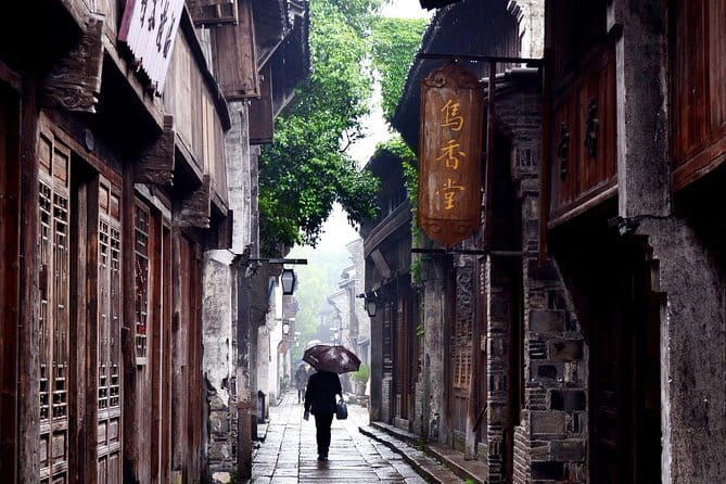Shanghai Era Theatre Acrobatics Show Ticket - The Value Proposition