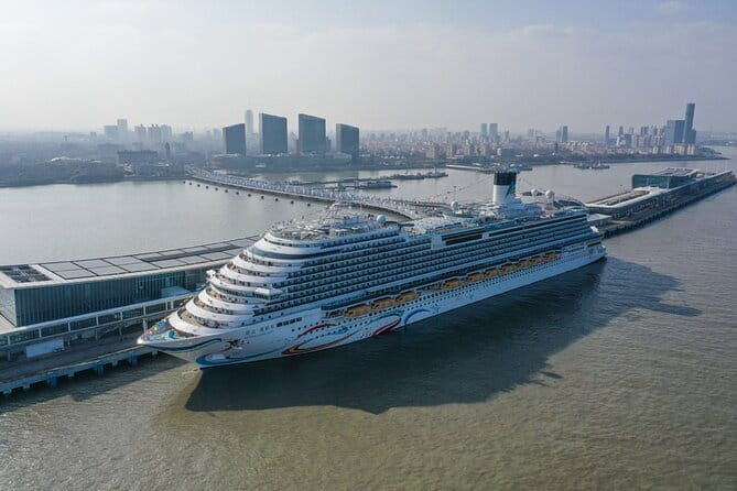 Shanghai Hotels to Wusongkou Cruise Port:Private with Meet & Great service - Who Should Consider This Transfer?