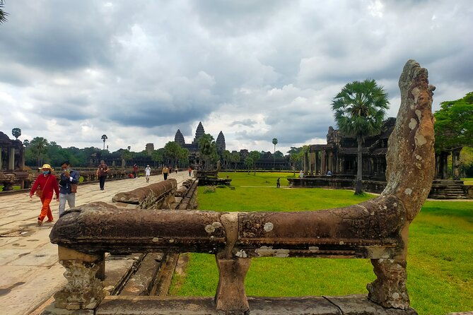 Siem Reap Angkor 4 best of the best temples tour - Exploring Angkor Wat