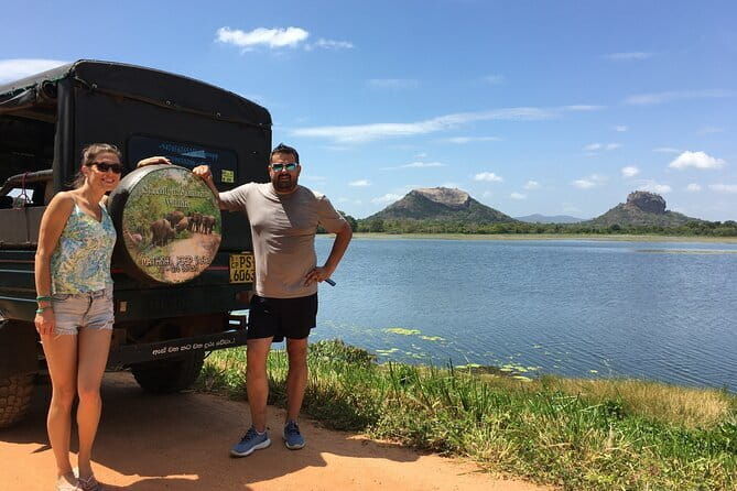 Sigiriya Rock Tour & Minneriya Halfday Safari Tour Sri Lanka - The Lunch Break: Tasting Sri Lanka