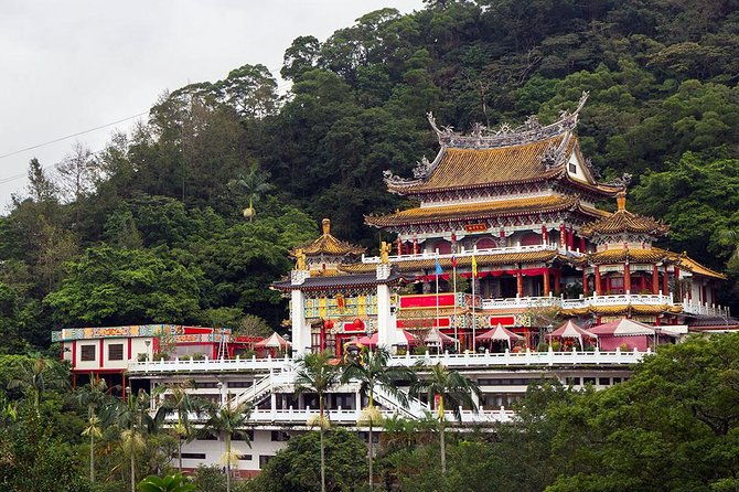 Sip & Savor: Maokong Tea & Shenkeng Stinky Tofu Private Day Tour - The Real Value: Is It Worth the Cost?
