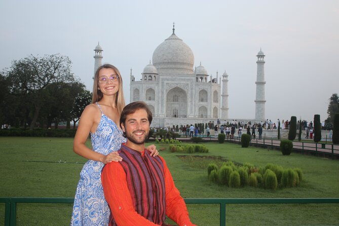 Skip-The-Line Taj Mahal Guided Tour with Flexible Options - Practical Tips and Considerations
