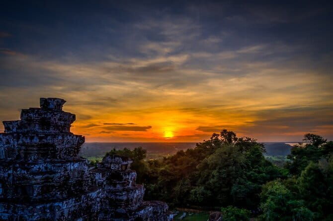 Small-Group Explore Angkor Wat Sunrise Tour with Guide - Who Will Love This Tour?