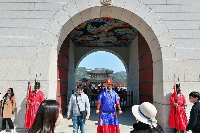 Small-Group Seoul Morning Royal Palaces Tour - The Sum Up
