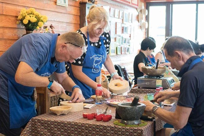 Sompong Thai Cooking School: Hands-On Culinary Experience - Who Should Consider This Experience?