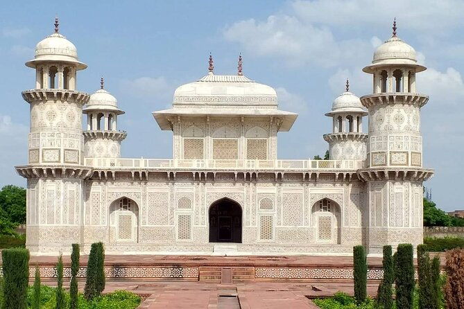Taj Mahal, Agra Fort,Akbar's Tomb & Baby Taj Day Trip from Delhi - Exploring Mughal Grandeur: Agra Fort