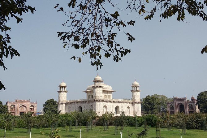 Taj Mahal Day Tour from Delhi by Car - FAQs