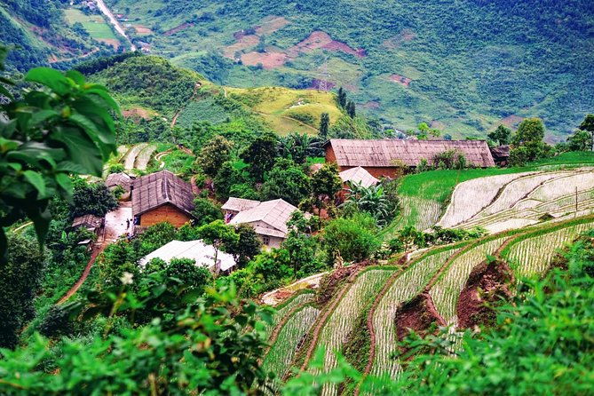 The Famous Ha Giang Loop Motorbike Adventure - Day 3: The Road to Mã Pí Lèng and Du Gia