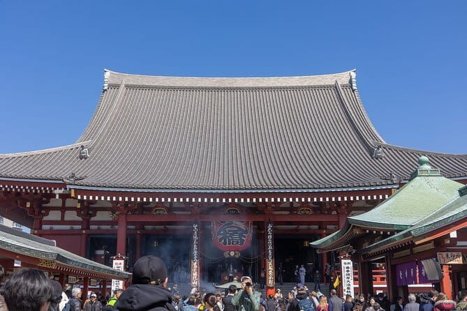 Tokyo Baseball or Soccer Match with a Local Fan(with TICKET) - Frequently Asked Questions