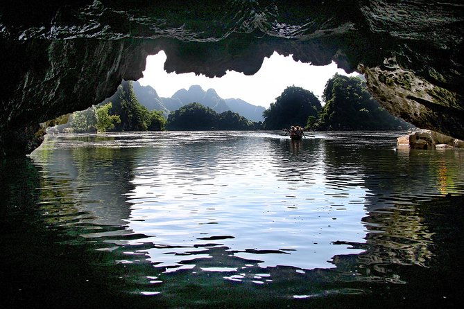 Trang An Boat Ride and Hoa Lu Temples - Authentic Experiences & Hidden Gems
