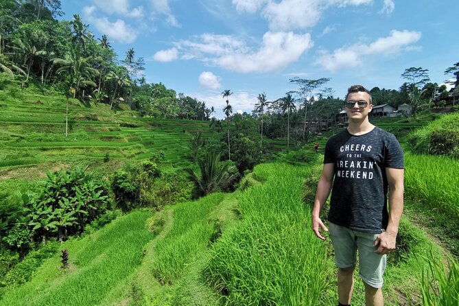 Ubud Village, Tegalalang Rice Terrace Swing, Tirta Empul Temple and Waterfafall - Who This Tour Is Perfect For