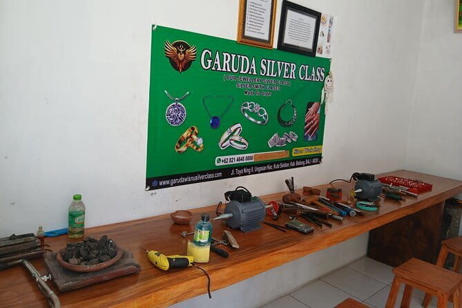 Uluwatu Silver Jewelry Class and Workshop Near GWK Culture Park - Authentic Insights from Reviewers