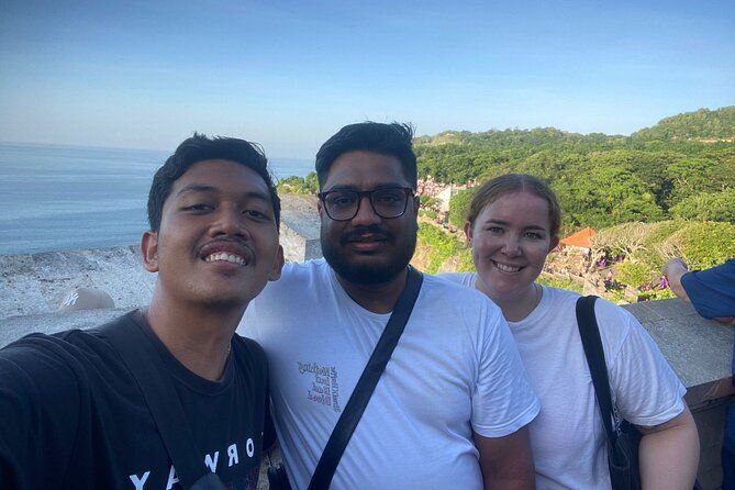 Uluwatu Temple Kecak Fire Dance Private Guided Tour - Uluwatu Temple: Scenic Sunset and Monkey Encounters