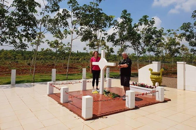 Water Puppet Show And Dinner Cruise On Saigon River Private Tour - FAQ