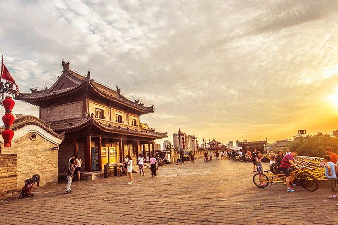 Xi'an City Wall: Guided Tour with Cycling Option - What Past Travelers Say