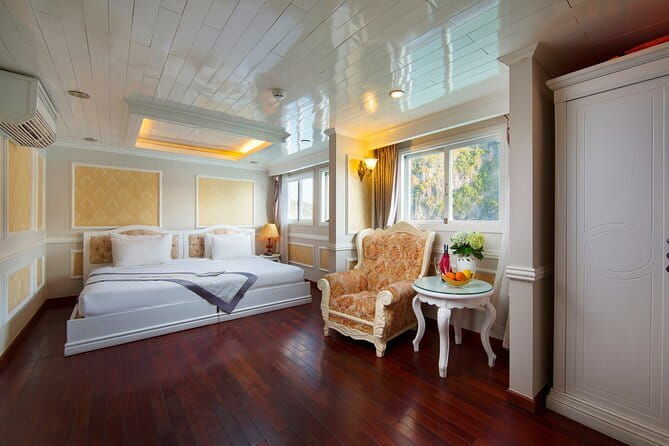 2D1N Bai Tu Long Bay on Luxury Wooden Junk - The Sum Up