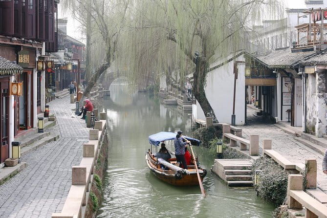 4-Hour Shanghai City Private Tailor-Made Tour with Dim sum Tasting - What Travelers Say
