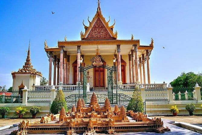 4 Hours Private Phnom Penh National Museum and Royal Palace Tour - Who Will Love This Tour?
