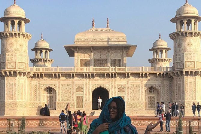 Agra Taj Mahal All Inclusive Tour by Gatimaan Express Train - Free Time and Return Journey