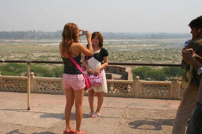 Agra Taj Mahal Tour in Same Day Returns - Frequently Asked Questions