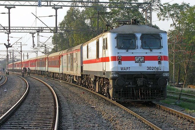 All Inclusive Taj Mahal & Agra Fort Tour from Delhi by Express Train - Return Journey and Evening in Delhi