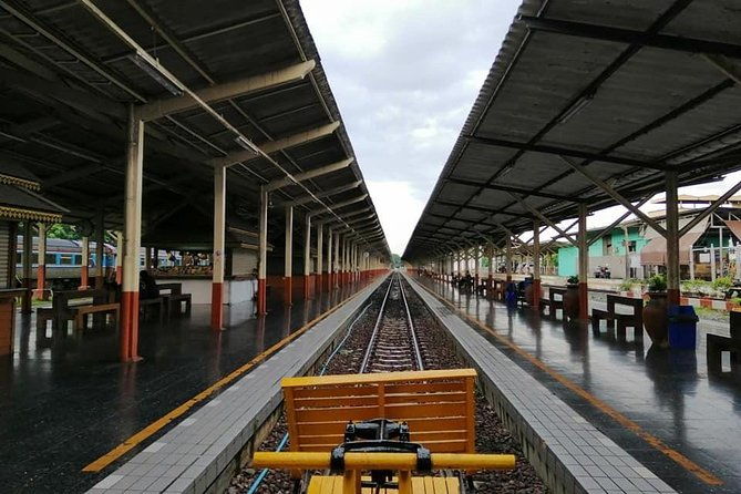 Amazing 1 day Private Tour to visit Lampang Province by train - Visiting the Temples and Viewpoints