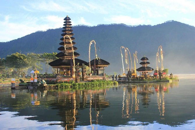 Amazing Private Tours: Dolphins Lovina and Gitgit Waterfall include Lunch - FAQ