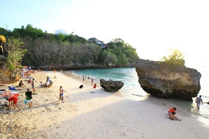 Bali Famous Beach, Kecak Dance, Uluwatu Temple, Sunset, Dinner - FAQ