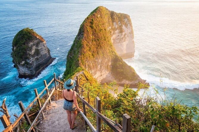Bali Spectacular Sunset Tour : Uluwatu - Kecak fire dance - The Sum Up