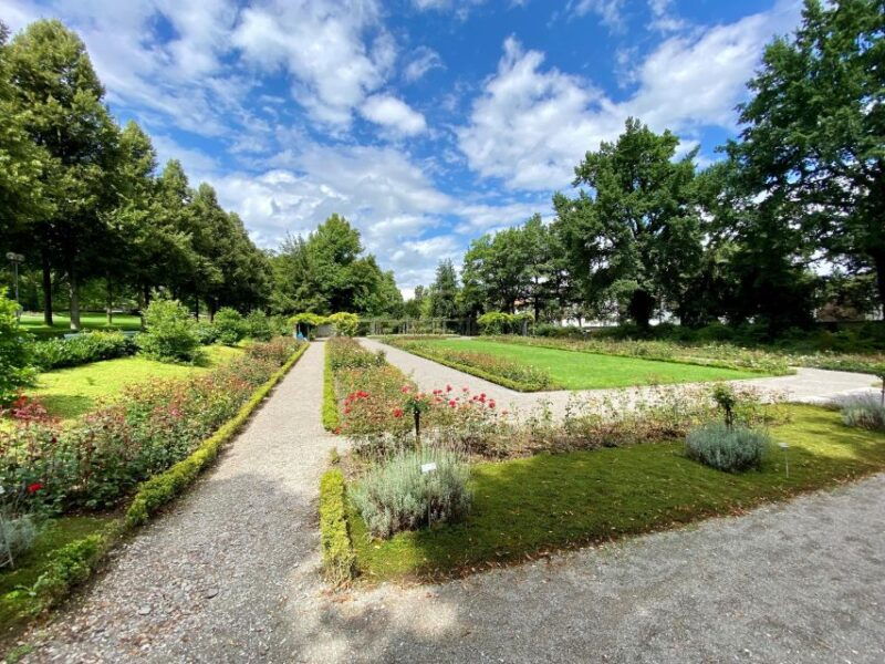 Bern Historical UNESCO Old Town Private Tour - The Benefits of a Private Guided Tour