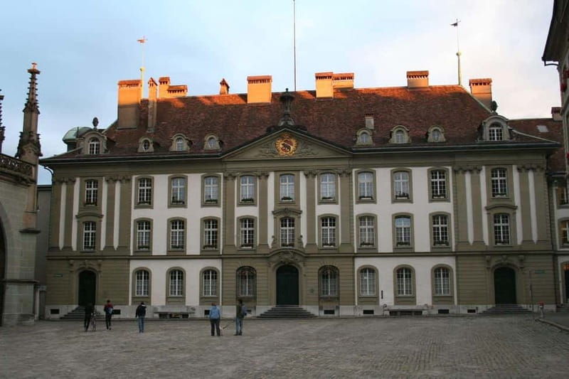 Bern: Political Walking Tour with a Diplomat - FAQ