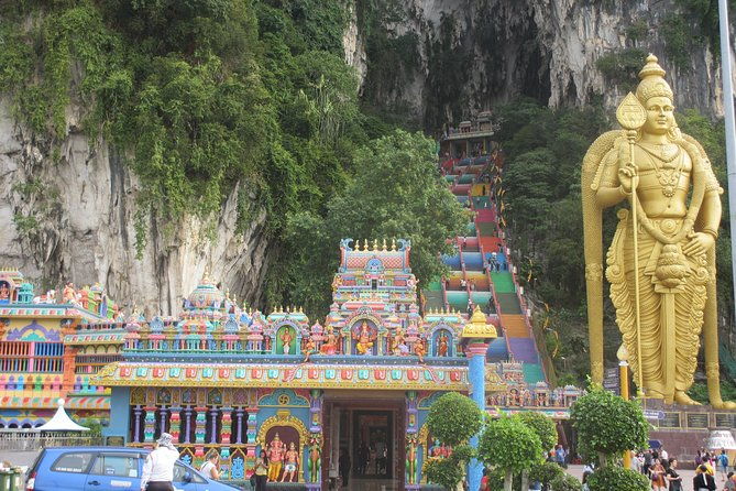 City and Batu Caves Tour - The National Monument: Honoring Malaysia’s Heroes
