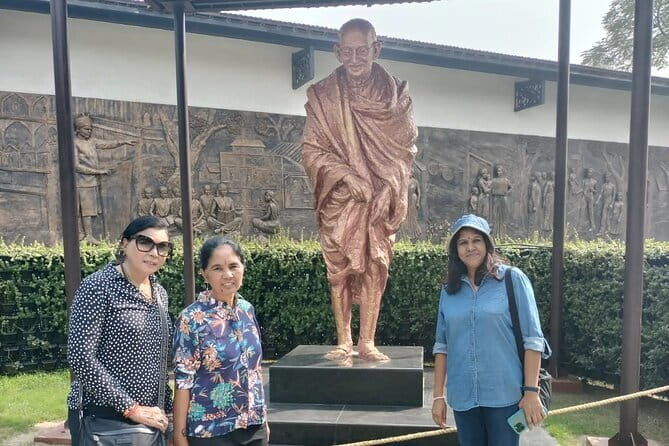 Delhi Day Tour with lunch Guide Entry Fees- Guided Tours by Car - The Sum Up