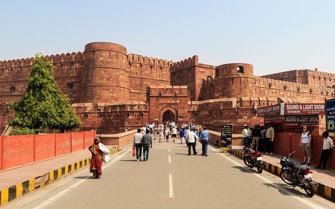 Delhi to Agra Taj Mahal Private Day Trip by Superfast Train - FAQs