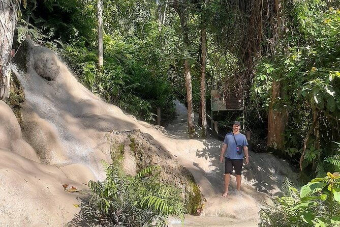 Doi Suthep Temple, Pha Lat Temple, Sticky Waterfall, Orchid farm - Frequently Asked Questions