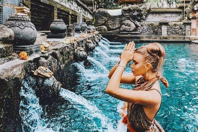 Eastern Bali and Besakih Temple Tour - Lunch at Rendang: Taste of Authentic Balinese Cuisine