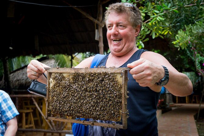 Essential Mekong Delta: Highlights Tour from Ho Chi Minh City - The Sampan Ride through Tan Thach Canal