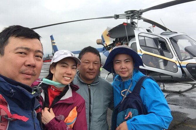 Everest Base Camp Helicopter Tour Stop at Hotel Everest View. - Practical Tips and Considerations